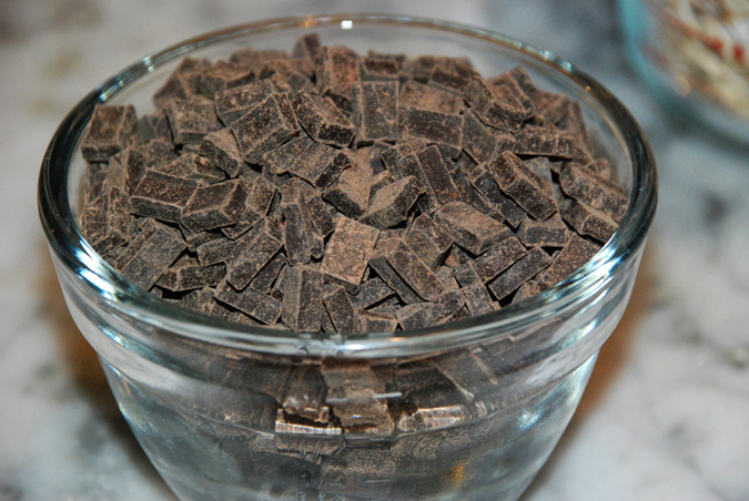 Cocoa nibs -dark chocolate